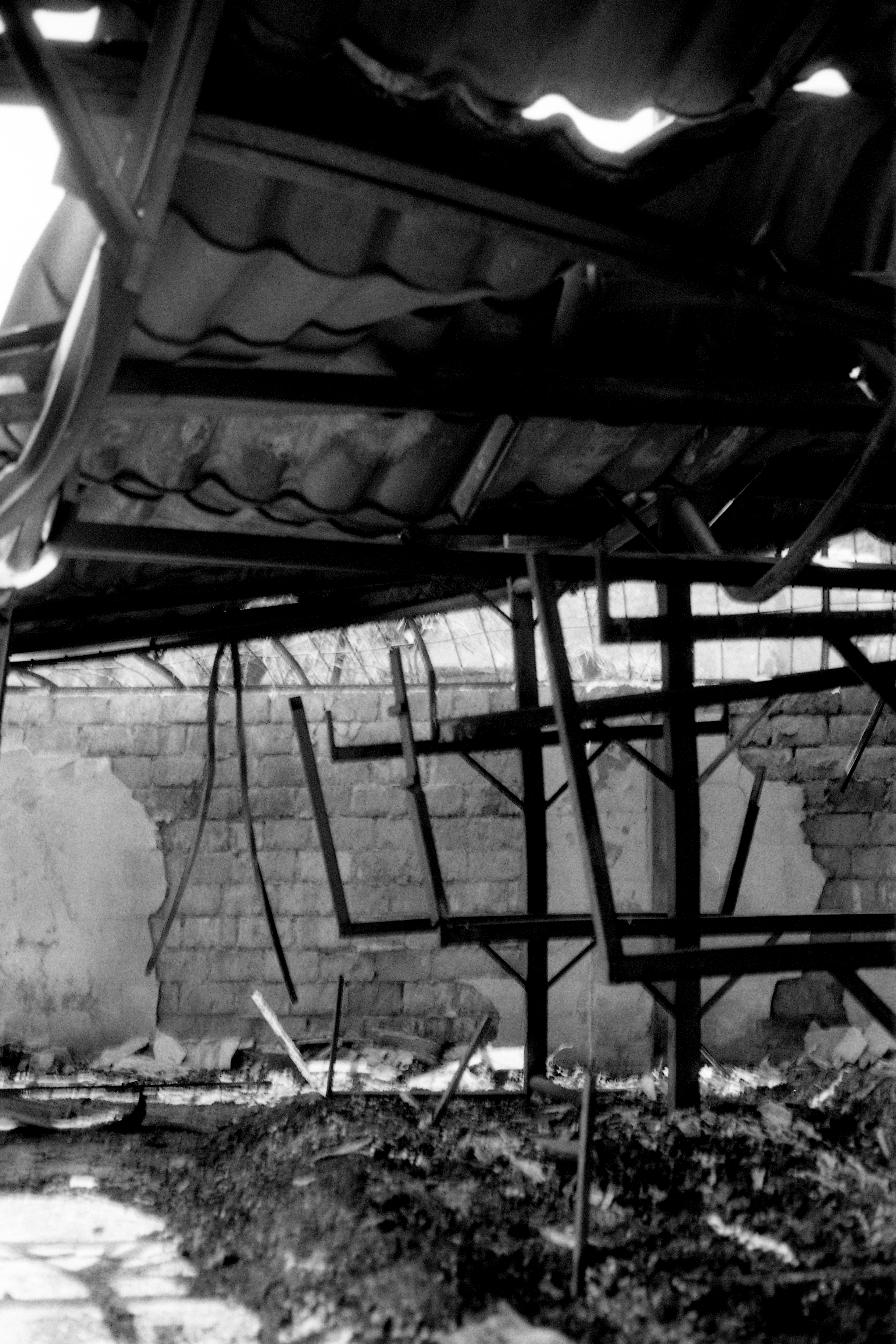 27a larissa-koncz fabrika-fire LK 0825